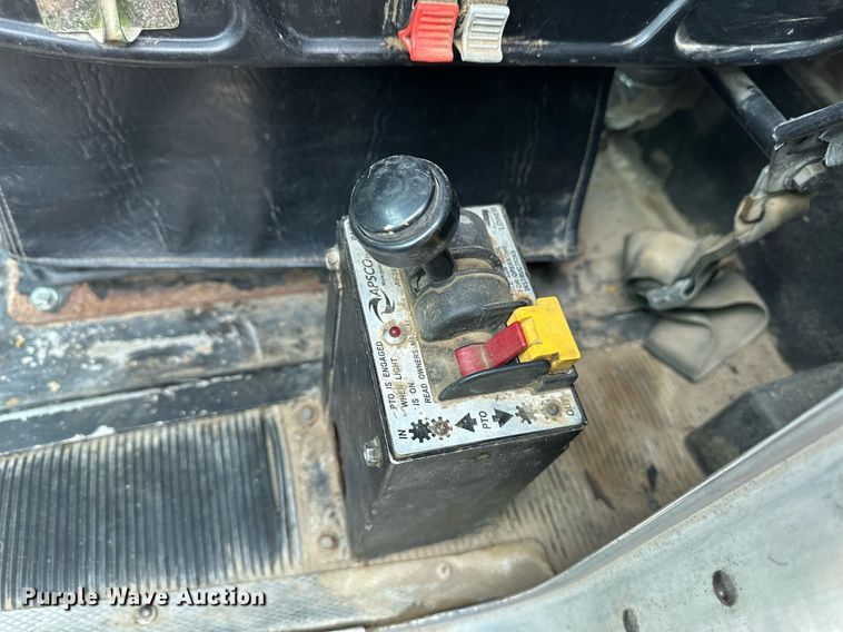 image for item DQ3183 1991 Kenworth T800 dump truck