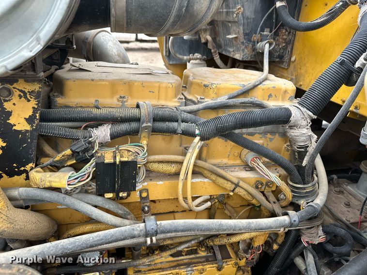 image for item DQ3183 1991 Kenworth T800 dump truck