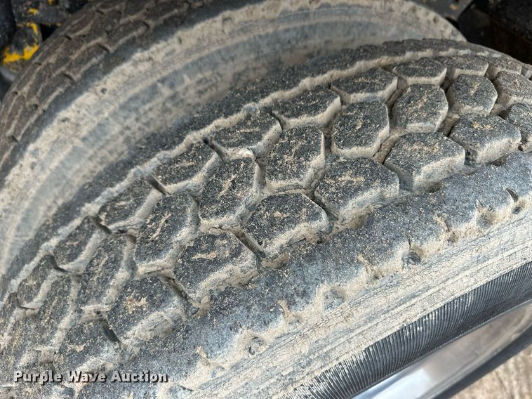 image for item DQ3183 1991 Kenworth T800 dump truck