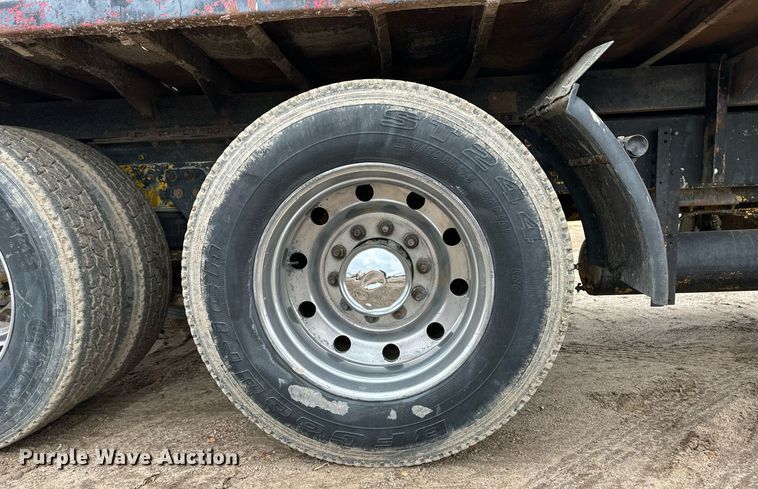 image for item DQ3183 1991 Kenworth T800 dump truck