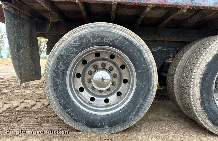 image for item DQ3183 1991 Kenworth T800 dump truck