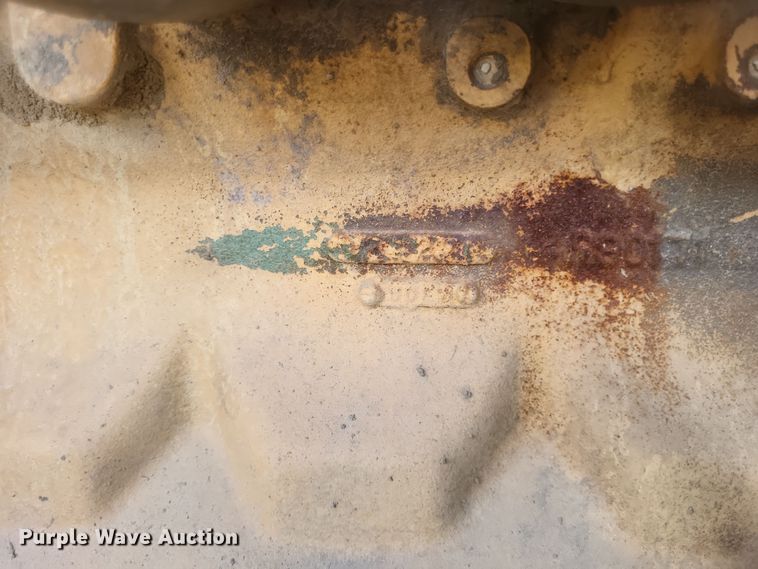 image for item DQ3745 1990 John Deere 670 motor grader