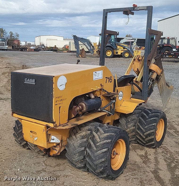 image for item DQ3785 Case Maxi Sneaker Series C vibratory cable plow