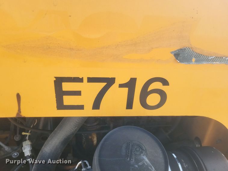 image for item DQ3785 Case Maxi Sneaker Series C vibratory cable plow