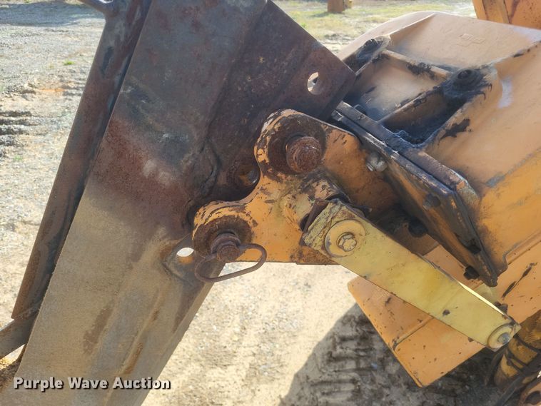 image for item DQ3785 Case Maxi Sneaker Series C vibratory cable plow