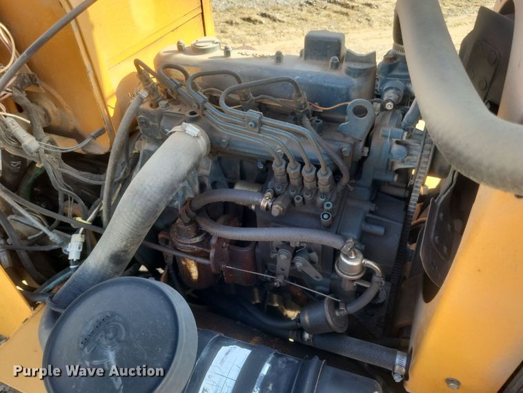 image for item DQ3785 Case Maxi Sneaker Series C vibratory cable plow