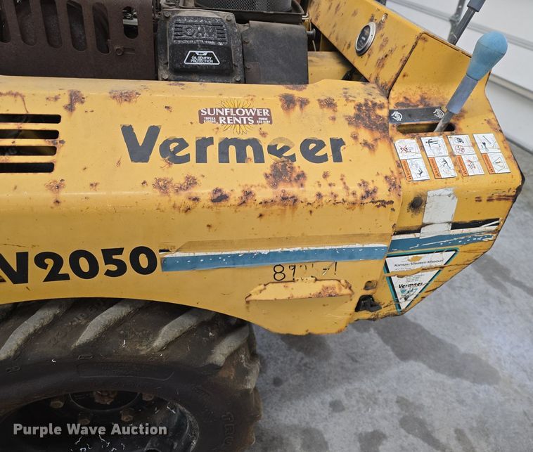 image for item DQ5299 1999 Vermeer V2050 trencher