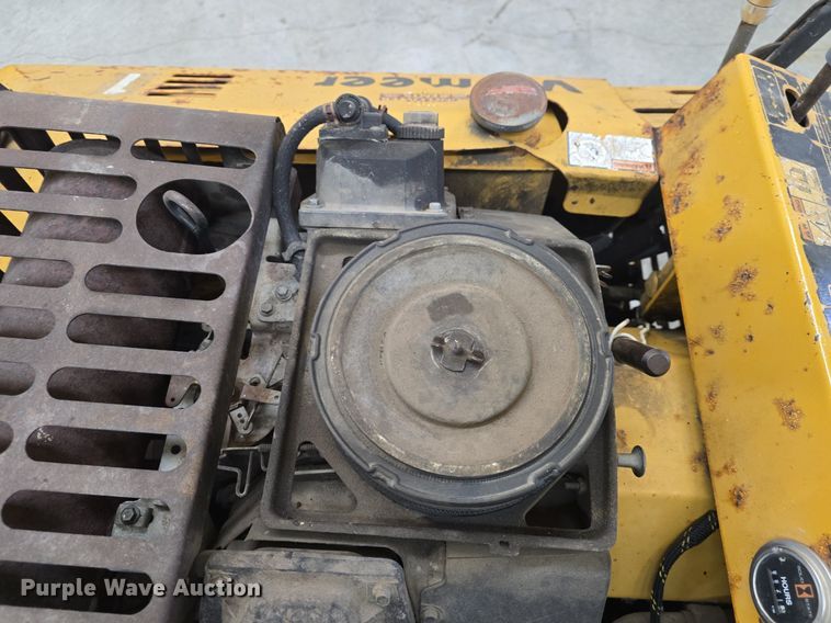 image for item DQ5299 1999 Vermeer V2050 trencher