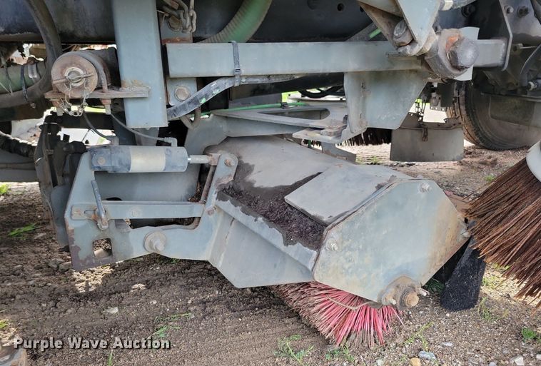 image for item DR4314 2004 Sterling SC8000 street sweeper truck