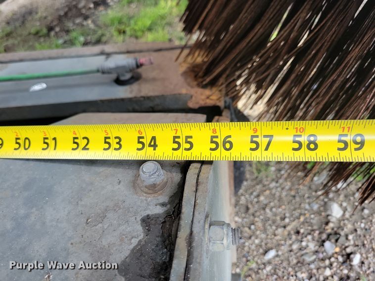 image for item DR4314 2004 Sterling SC8000 street sweeper truck