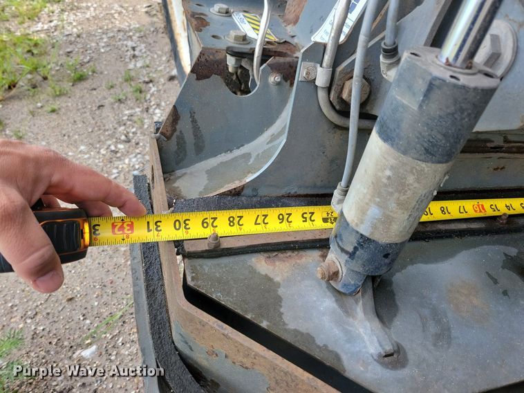 image for item DR4314 2004 Sterling SC8000 street sweeper truck