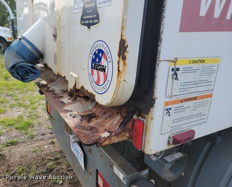 image for item DR4314 2004 Sterling SC8000 street sweeper truck