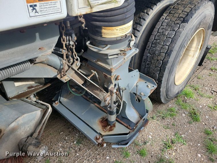 image for item DR4314 2004 Sterling SC8000 street sweeper truck