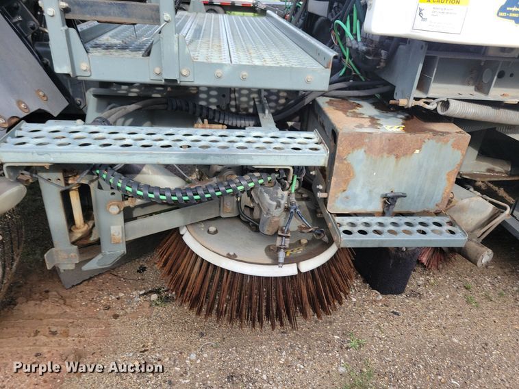 image for item DR4314 2004 Sterling SC8000 street sweeper truck