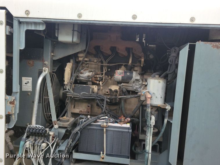 image for item DR4314 2004 Sterling SC8000 street sweeper truck