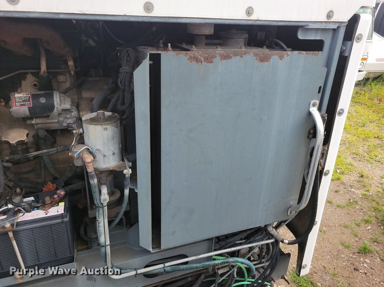 image for item DR4314 2004 Sterling SC8000 street sweeper truck