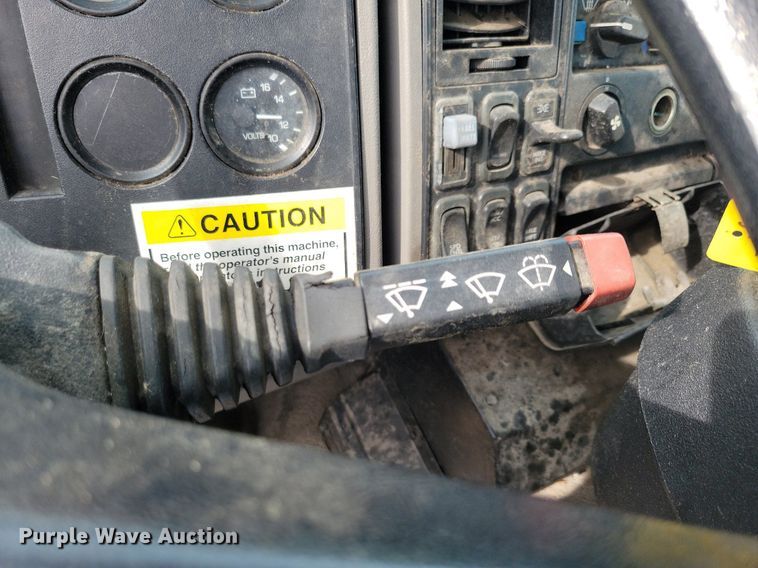 image for item DR4314 2004 Sterling SC8000 street sweeper truck