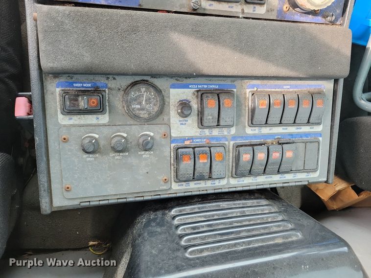 image for item DR4314 2004 Sterling SC8000 street sweeper truck