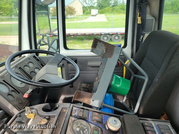 image for item DR4314 2004 Sterling SC8000 street sweeper truck