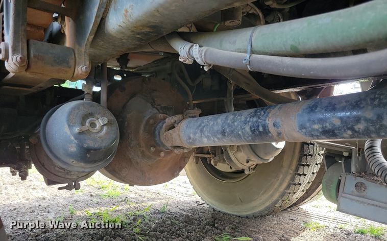 image for item DR4314 2004 Sterling SC8000 street sweeper truck