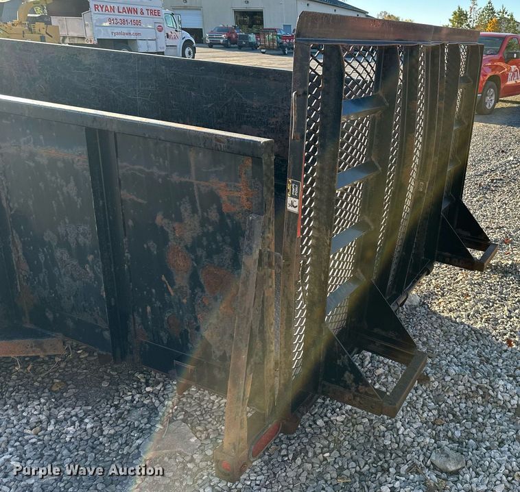 image for item DS3143 2016 Maxey equipment trailer