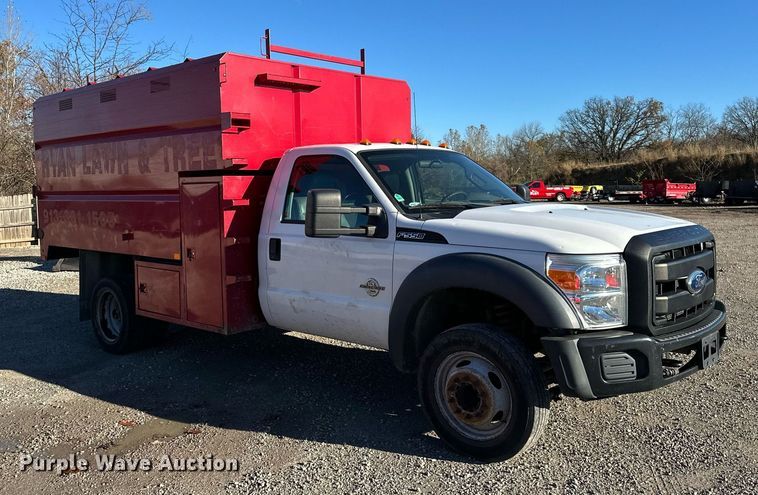 image for item DS3145 2011 Ford F550 chipper truck