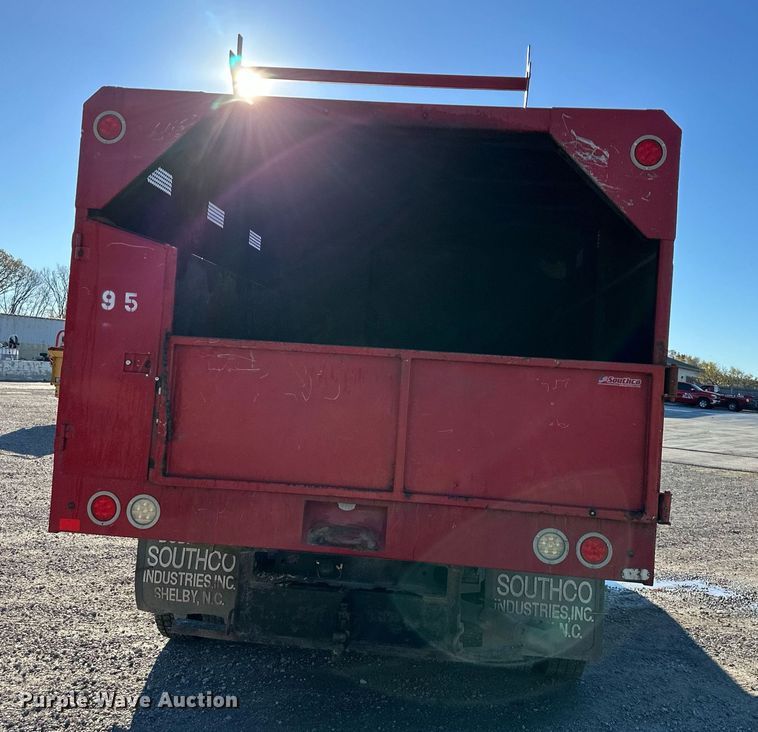 image for item DS3145 2011 Ford F550 chipper truck