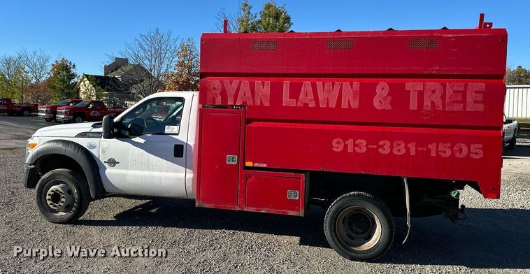 image for item DS3145 2011 Ford F550 chipper truck