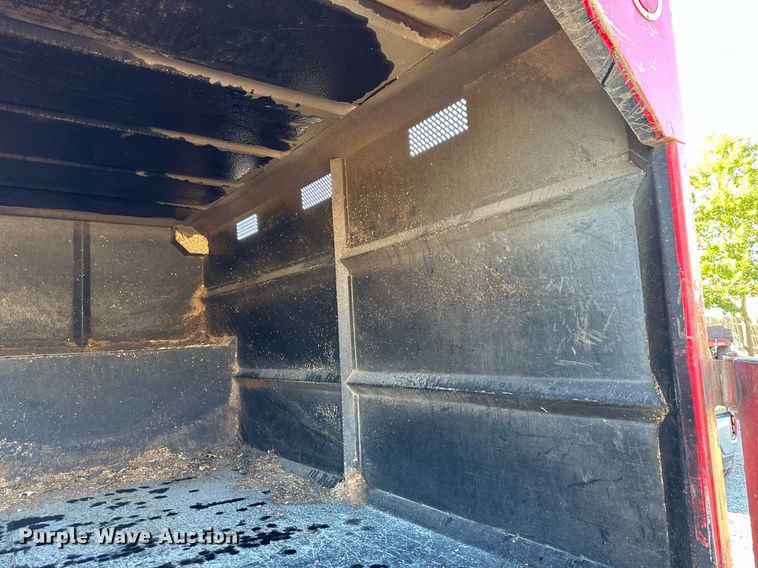 image for item DS3145 2011 Ford F550 chipper truck