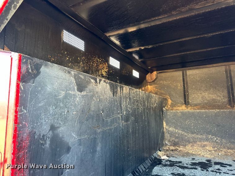 image for item DS3145 2011 Ford F550 chipper truck