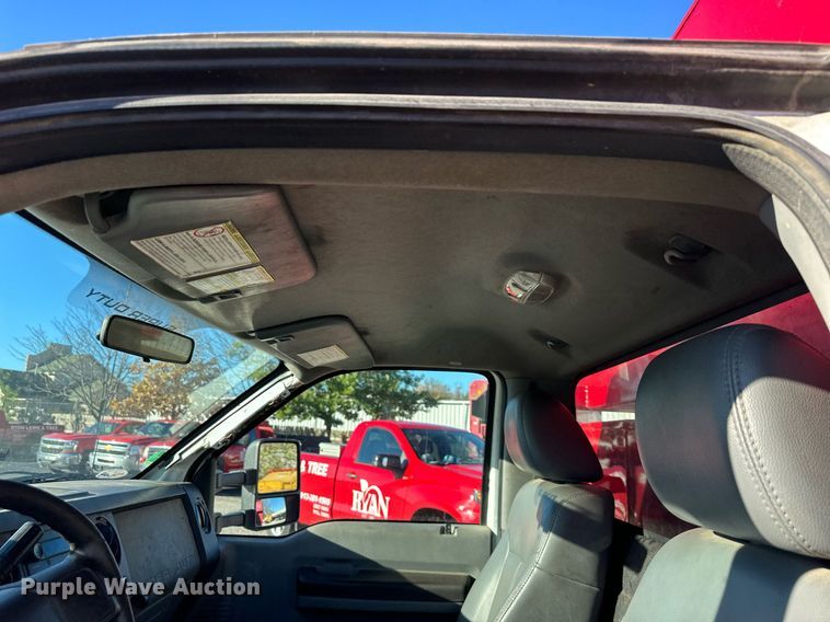 image for item DS3145 2011 Ford F550 chipper truck