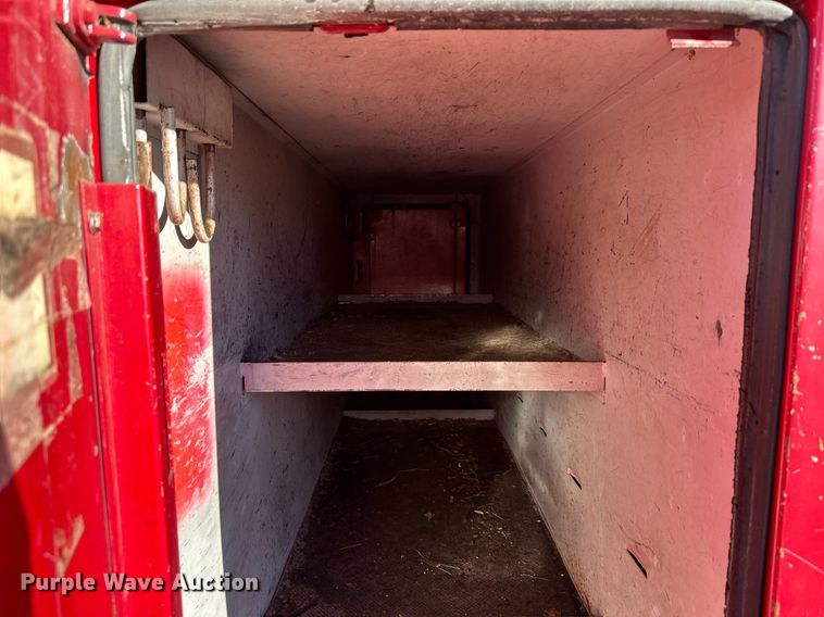 image for item DS3146 2006 Chevrolet C6500 chipper truck