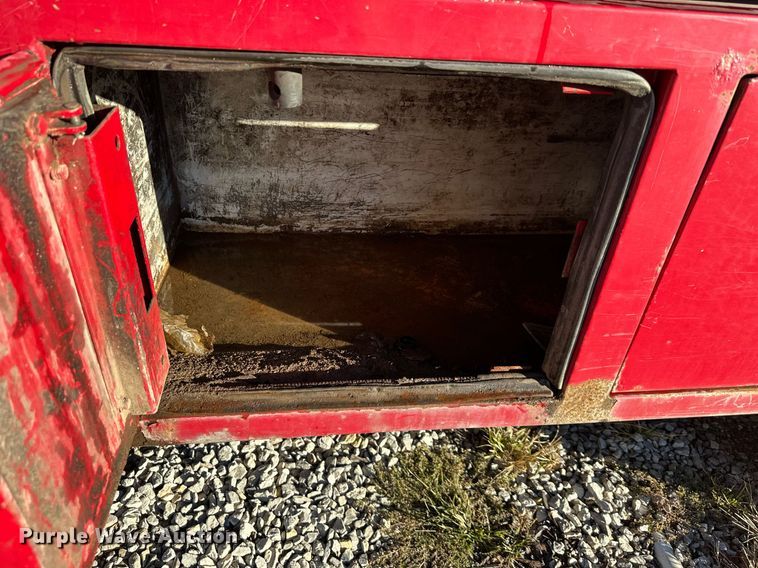 image for item DS3146 2006 Chevrolet C6500 chipper truck