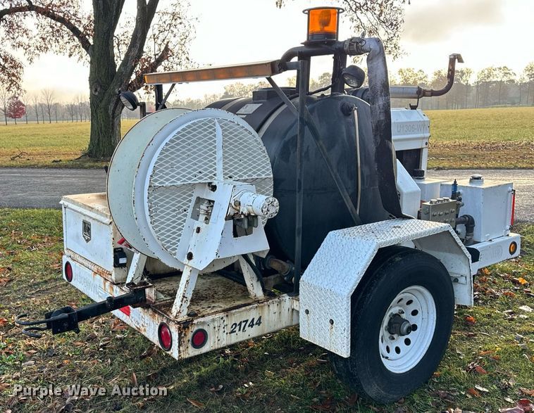 image for item DT2119 2003 Pipehunter 21711 sewer jetter trailer