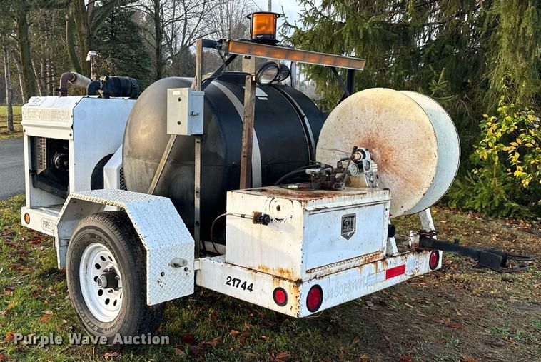 image for item DT2119 2003 Pipehunter 21711 sewer jetter trailer