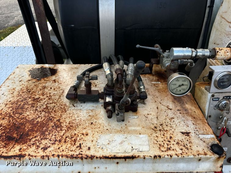 image for item DT2119 2003 Pipehunter 21711 sewer jetter trailer