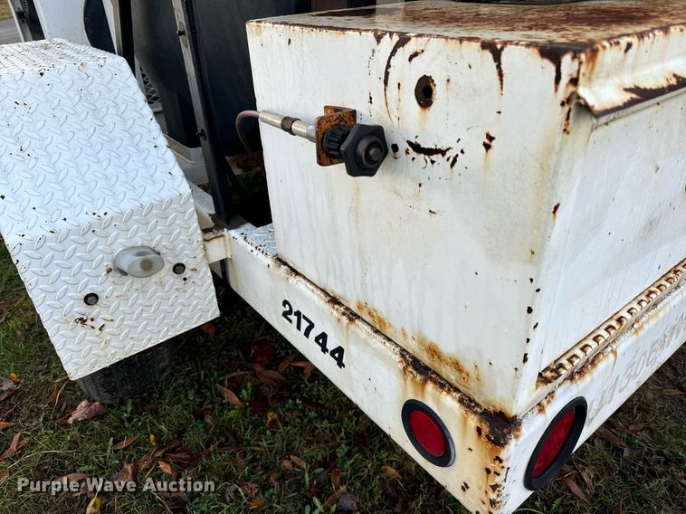 image for item DT2119 2003 Pipehunter 21711 sewer jetter trailer