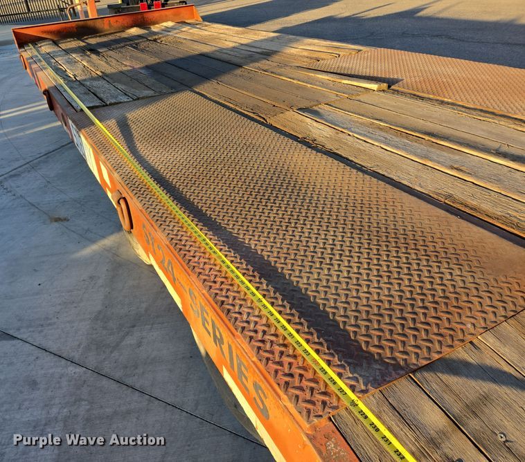 image for item DT5315 2001 Shur Shar ST-24-19DR equipment trailer