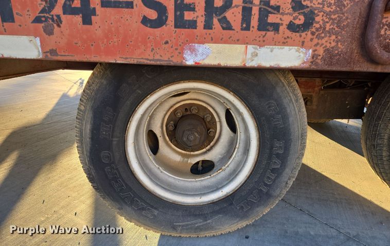 image for item DT5315 2001 Shur Shar ST-24-19DR equipment trailer