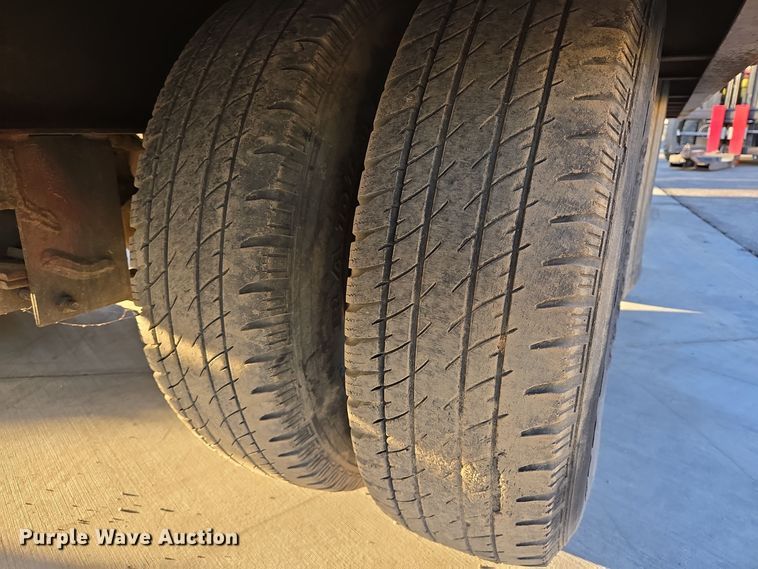 image for item DT5315 2001 Shur Shar ST-24-19DR equipment trailer