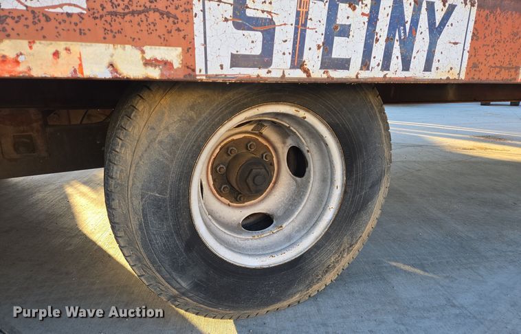 image for item DT5315 2001 Shur Shar ST-24-19DR equipment trailer