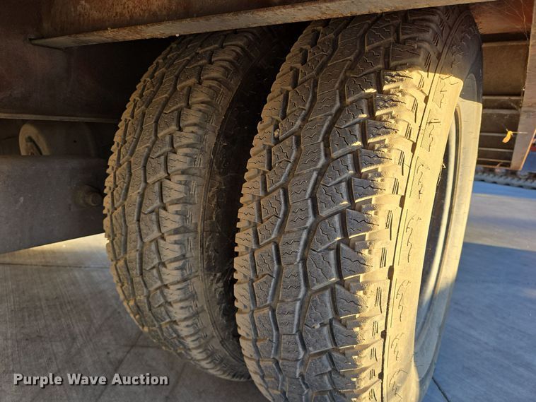 image for item DT5315 2001 Shur Shar ST-24-19DR equipment trailer