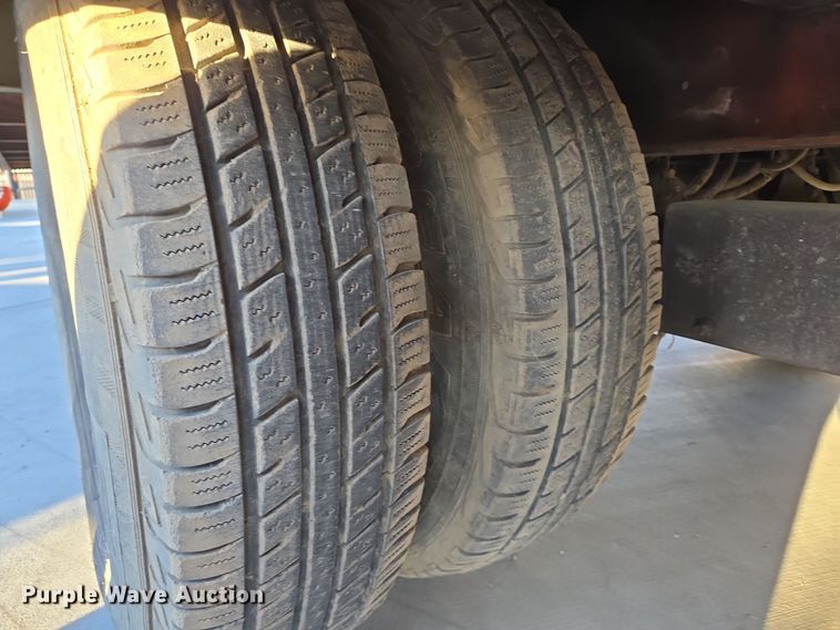 image for item DT5315 2001 Shur Shar ST-24-19DR equipment trailer