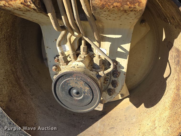 image for item DT5317 2002 Ingersoll Rand DD-28HF double drum vibratory roller