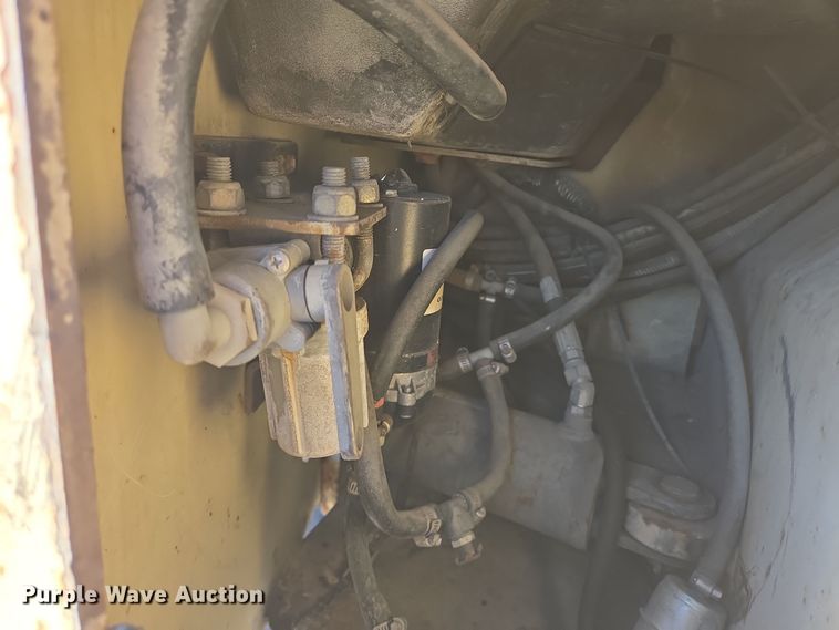 image for item DT5317 2002 Ingersoll Rand DD-28HF double drum vibratory roller