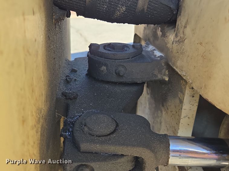 image for item DT5317 2002 Ingersoll Rand DD-28HF double drum vibratory roller