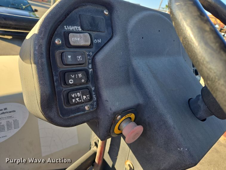 image for item DT5317 2002 Ingersoll Rand DD-28HF double drum vibratory roller