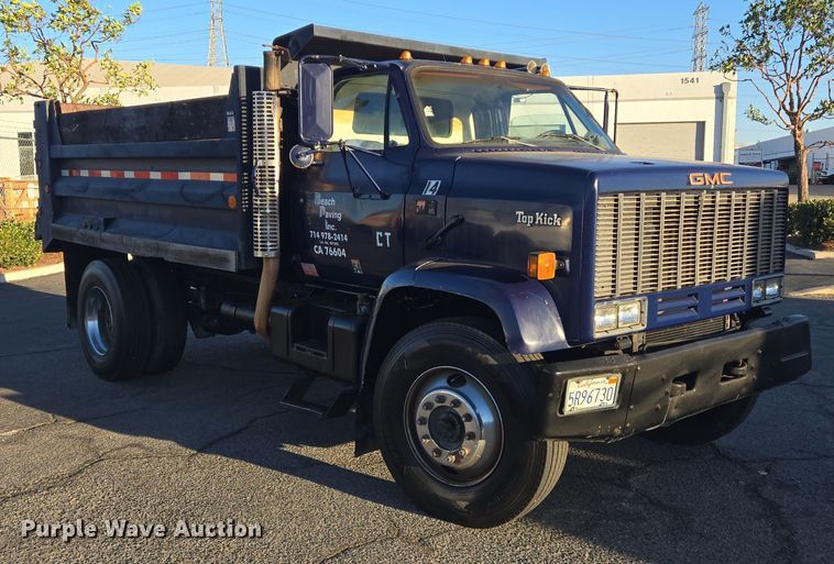 image for item DT5318 1990 GMC 7000 dump truck