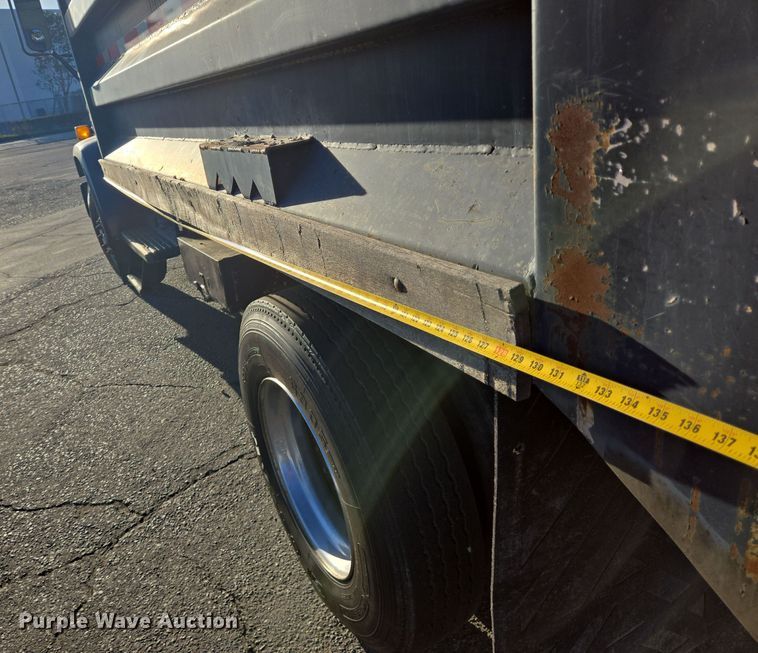 image for item DT5318 1990 GMC 7000 dump truck