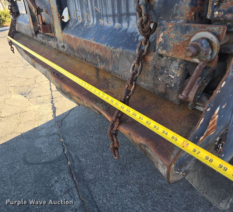 image for item DT5318 1990 GMC 7000 dump truck